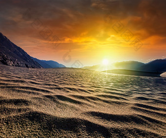 沙丘沙漠荒漠喜马拉雅山脉
