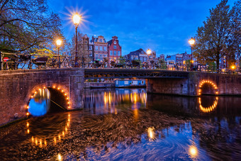 阿姆斯特丹运河桥黑暗