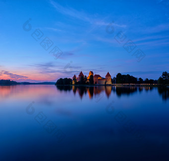 特拉凯立陶宛城堡黄昏
