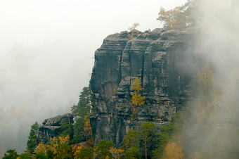 秋天秋季山崖悬崖摄影图片