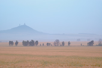 <strong>户外风景</strong>一望无际的田园摄影图