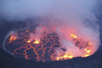 <strong>火山</strong>熔岩风景摄影图