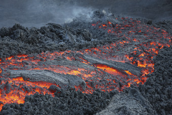 炙热的<strong>火山</strong>熔浆摄影插图