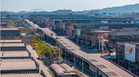 重庆华南城波浪公路交通航拍延时