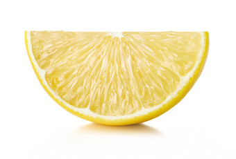 切了<strong>一小</strong>半的柠檬