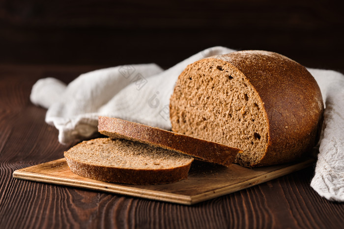健康的全麦面包摄影图