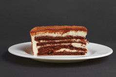 奶香巧克力蛋糕摄影图