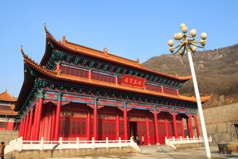 <strong>山间</strong>复古房屋建筑