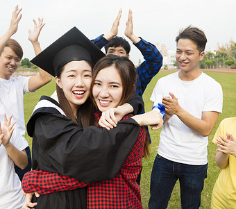 青年组学生庆祝毕业学校 毕业留念