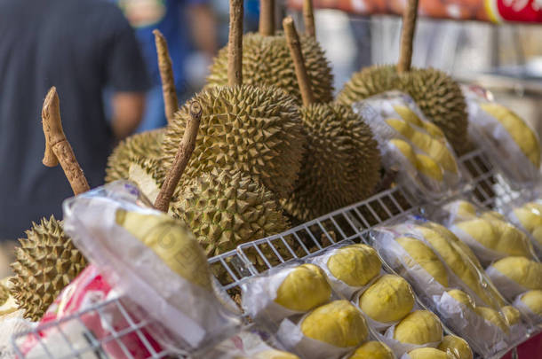 街头食品的耀华，曼谷，泰国榴莲