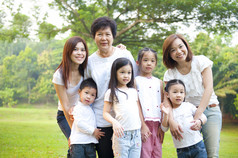 三代亚洲家庭