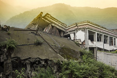 四川汶川大地震的损坏建筑物