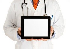 医生抱着孤立在白色的空白数码平板电脑