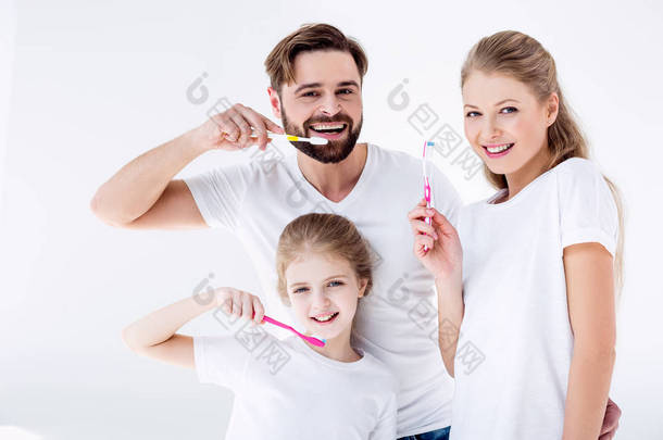 家族控股的牙刷  