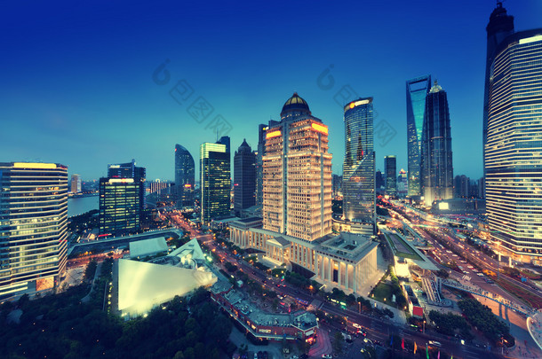 上海东方明珠塔夜景 