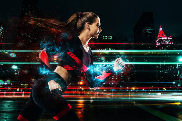 跑步运动员,健身和运动动机.强壮的女运动员在夜市跑步。穿运动服的女模特.