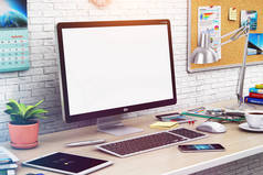 创意抽象3d 渲染现代办公业务或家庭工作区设计内部与台式电脑 Pc 与空白白色显示器显示屏幕上的木桌与其他对象: 智能手机, 平板电脑, 咖啡