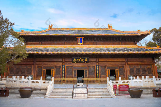 大慈大悲堂- -中国北京北海公园天王寺的大殿