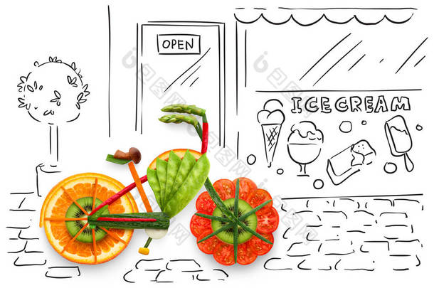 素食主义者乘坐。创新食品概念照片的一辆<strong>自行车</strong>，由水果和蔬菜，停泊在粗略的<strong>城市</strong>背景.