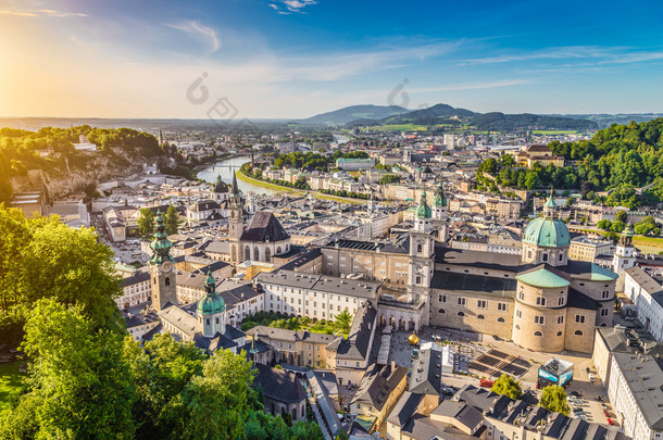 萨尔茨堡，奥地利这座历史名城的鸟瞰图