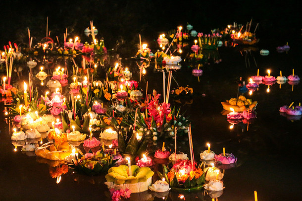 泰国水灯节，