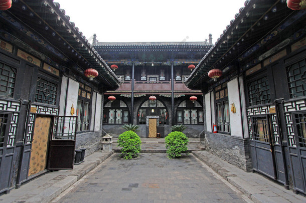 <strong>中国传统建筑</strong>风格的庭院 