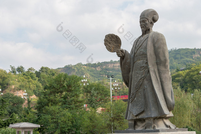 天水中国年月日诸葛亮的雕像在天水甘肃中国