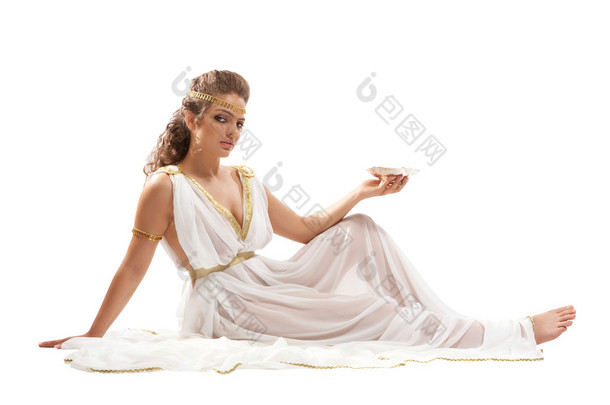 鳞茎皮拿着碗中的古典希腊女神