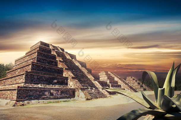 阿兹台克人的金字塔墨西哥