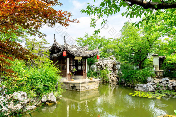 中国无锡, 一个古老的建筑花园, 在展馆的<strong>文字</strong>是<strong>介绍</strong>花园名称和花园
