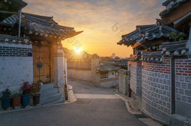 传统的韩国风格的建筑在北村韩屋村我