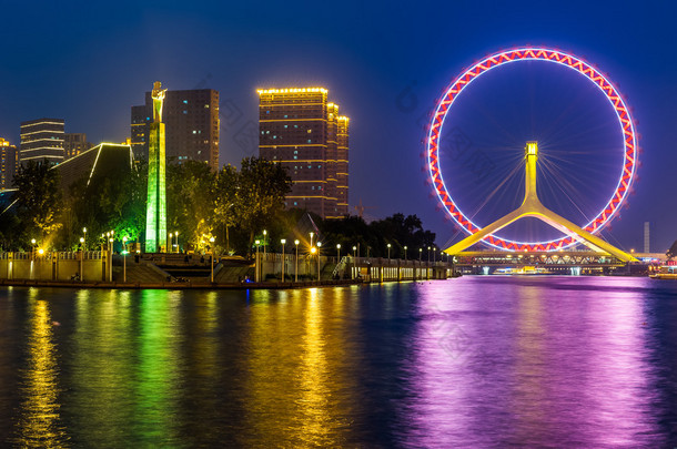 天津市海河美丽夜景