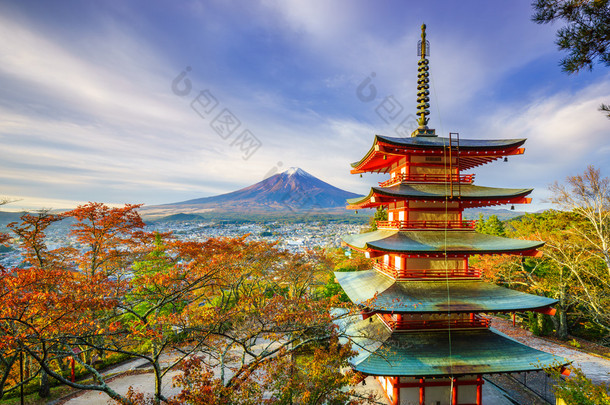 与 Chureito Pagoda 在日出，吉田，<strong>日本</strong>富士山 