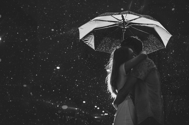 爱在雨中