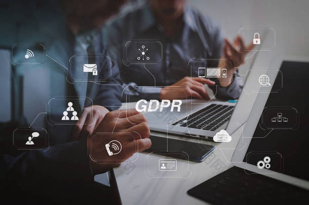 Gdpr. 具有网络安全和隐私虚拟图的数据保护规则。商务团队会议。摄影专业投资者工作新开工项目。财务<strong>任务</strong>。数码平板对接键盘笔记本电脑.