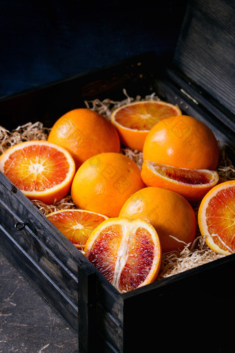木盒里的甜美鲜橙