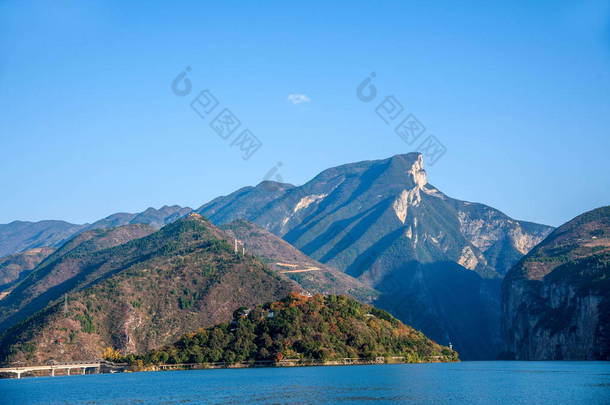 长江三峡瞿塘峡峡谷