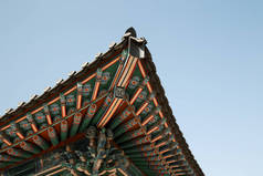 韩国传统的屋檐下是韩国米尔阳永南楼的顶棚