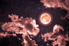 背景夜空与星星和月亮和云彩。珊瑚色.