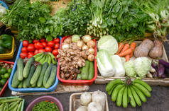 亚洲蔬菜市场, 各种蔬菜和水果