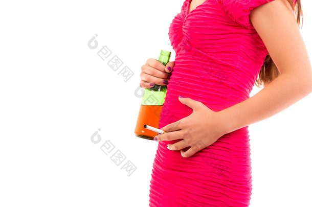 孕妇、 瓶酒精和香烟
