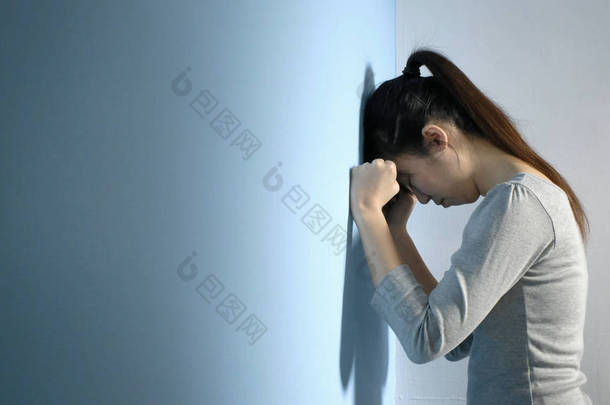  <strong>伤心</strong>的女人 