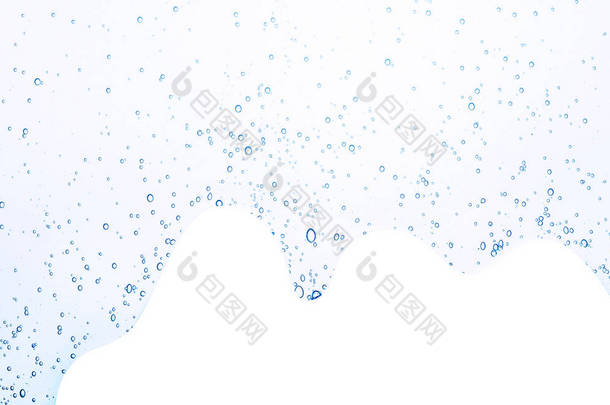 氧气泡在清澈湛蓝的水里, 靠近。<strong>矿泉水</strong>。富含氧气的水.
