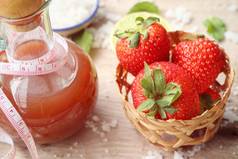 新鲜草莓汁