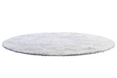 现代圆形浅灰色地毯, 白色背景上的高桩。3d 渲染