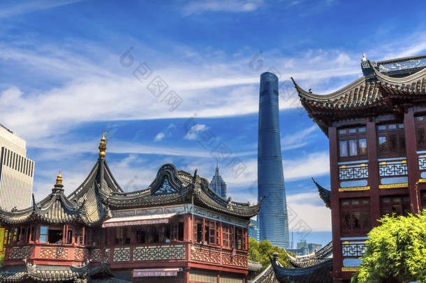 上海中国旧的和新上海塔和豫园