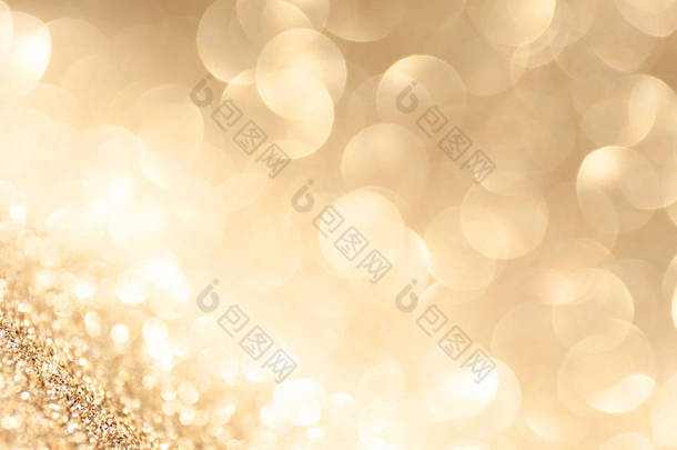 金色的闪光闪耀着波克效应和选择的焦点。节日背景与明亮的金色灯光, 香槟泡沫。圣诞心情概念。复制空间, 关闭, 纹理, 顶部视图.