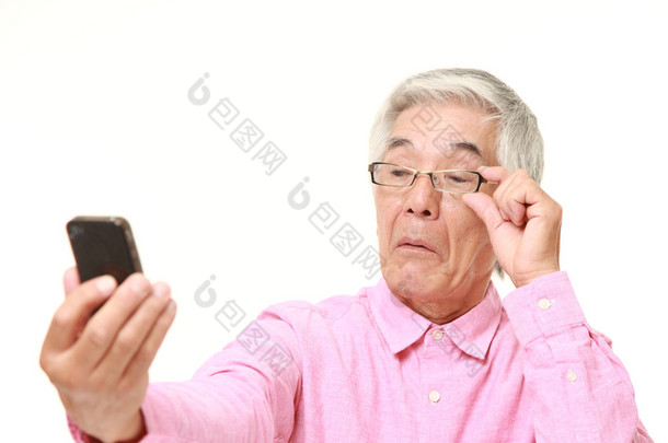 日本老人老花眼患者老人健康老年人健康