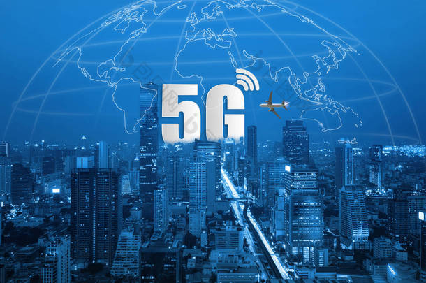 5g 网络无线<strong>系统</strong>和智能城市通信网络在智能手机上连接全球无线设备.