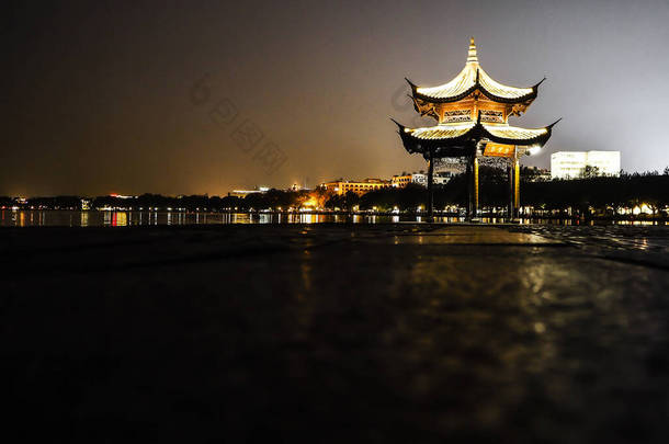 <strong>杭州</strong>的西湖。淡水湖。中国古典风景。自然景观和文化景观。<strong>杭州</strong>的名胜古迹.